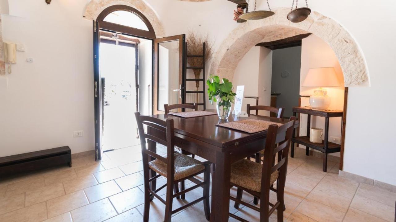 Trulli Domus Petra Villa Alberobello Buitenkant foto
